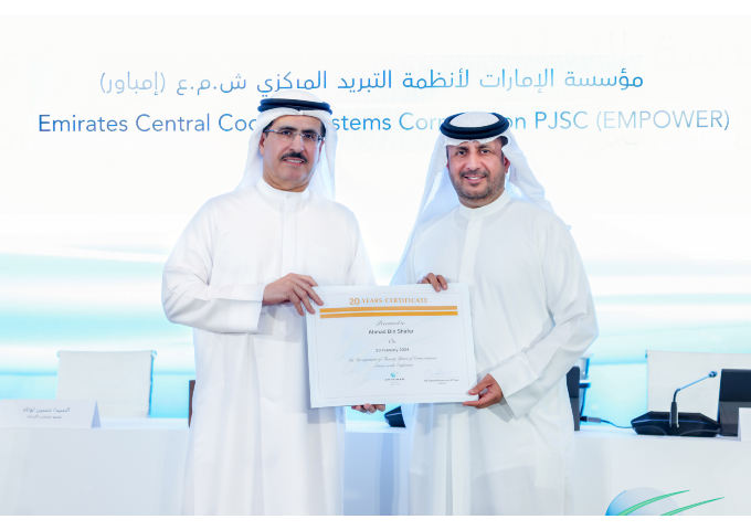 Saeed Mohammed Al Tayer honors Bin Shafar for his achievements in Empower over 20 years