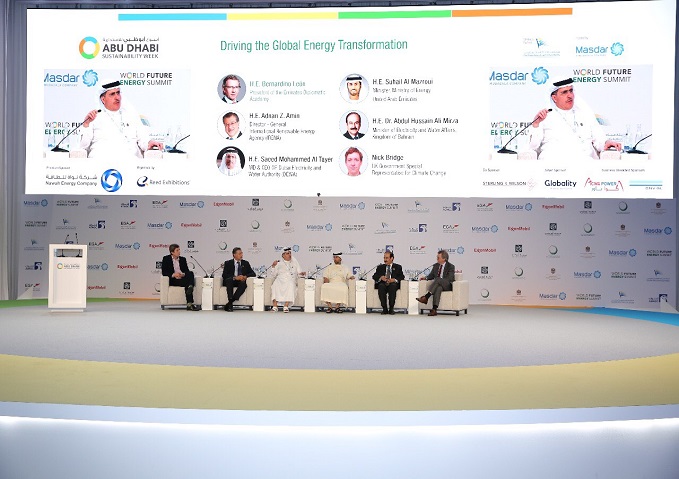 العضو المنتدب الرئيس التنفيذي لهيئة كهرباء ومياه دبي يعلن عن تحقيق الهيئة أقل معدل انقطاع الكهرباء لكل مشترك سنوياً على مستوى العالم بمتوسط 2.6 دقيقة