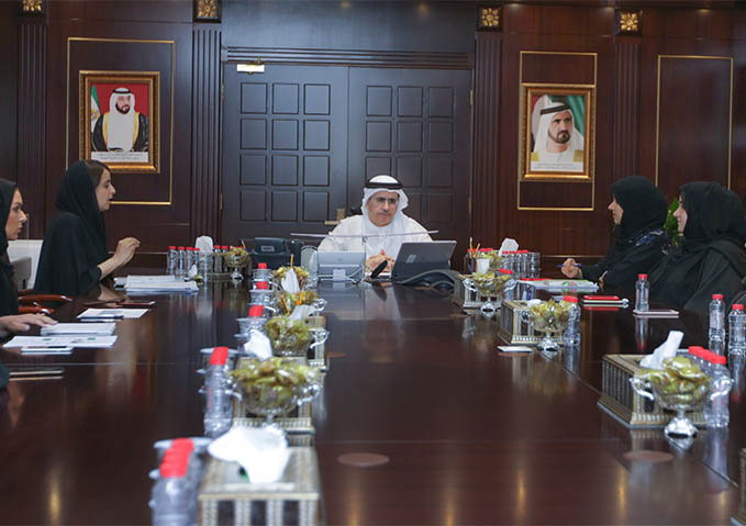 اللجنة النسائية في هيئة كهرباء ومياه دبي تستعرض إنجازاتها في 2017 وبرامجها خلال 2018