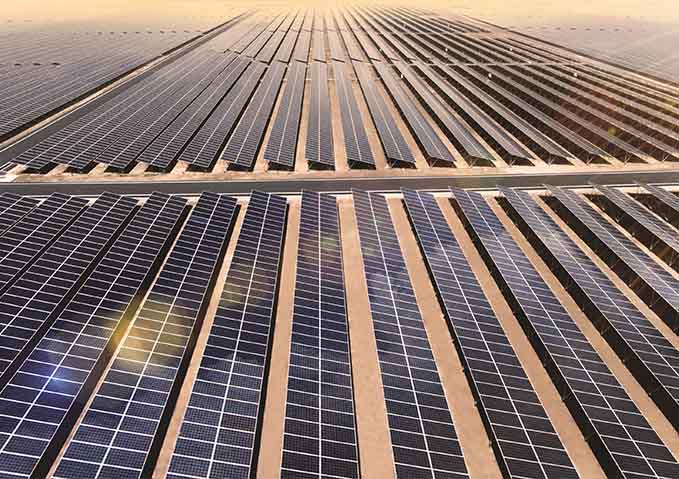 هيئة كهرباء ومياه دبي تستقبل وفداً ألمانياً رفيع المستوى في مجمع محمد بن راشد آل مكتوم للطاقة الشمسية