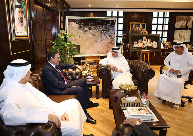 سعادة/ سعيد محمد الطاير يلتقي وفد رفيع من شركة "جنرال إلكتريك " 