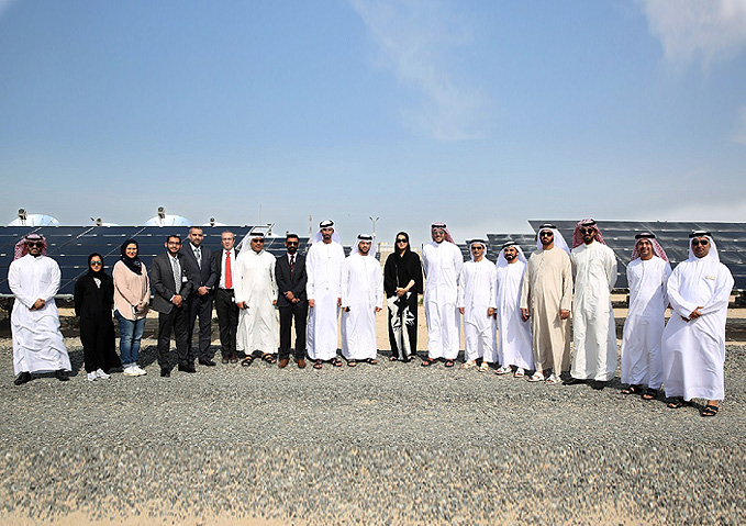 هيئة كهرباء ومياه دبي تستقبل الشيخ ماجد الصباح في زيارة ميدانية إلى مجمع محمد بن راشد آل مكتوم للطاقة الشمسية