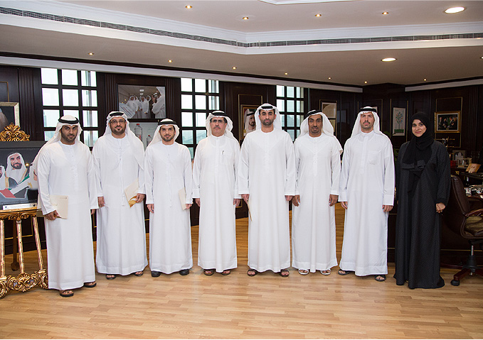 هيئة كهرباء ومياه دبي تكرّم موظفيها المتفوقين في برامجها للمنح والبعثات الدراسية في الجامعات داخل وخارج الدولة