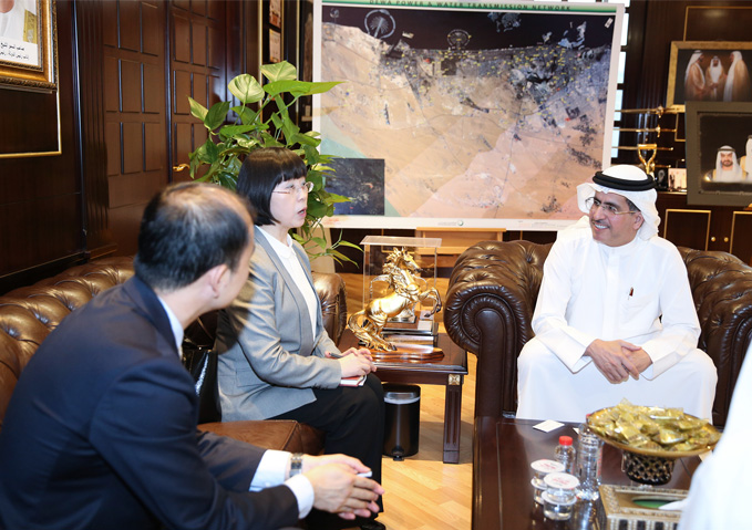  سعادة/ سعيد محمد الطاير يستقبل القنصل العام لجمهورية الصين الشعبية في دبي