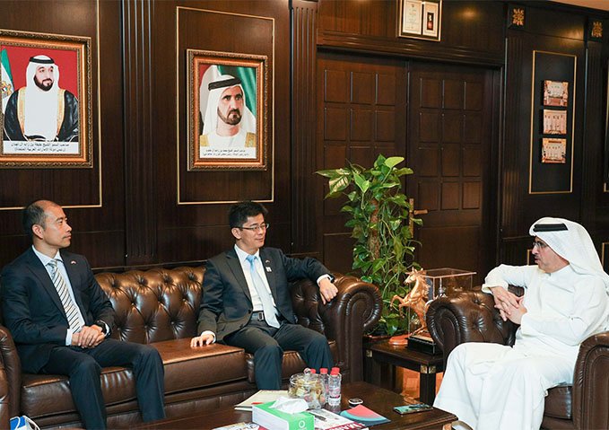 MD & CEO of DEWA meets Chinese Consul General to enhance collaboration with Chinese companies 