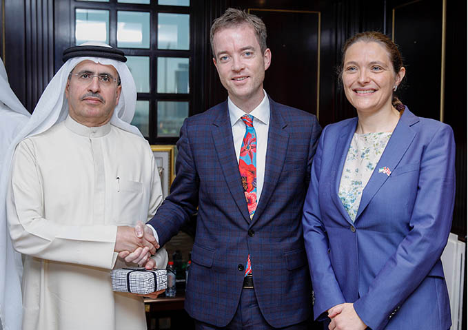 هيئة كهرباء ومياه دبي تعزز التعاون مع وزارة الغذاء والبيئة في مملكة الدنمارك