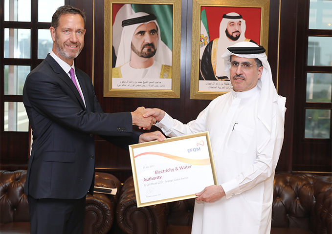 MD & CEO of DEWA receives First-Class Certificate of Honour and Appreciation from EFQM delegation