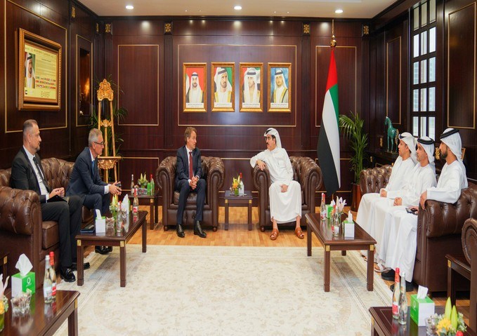 معالي سعيد محمد الطاير يستقبل الرئيس التنفيذي عضو المجلس التنفيذي لشركة "إس إيه بي -إس إي"