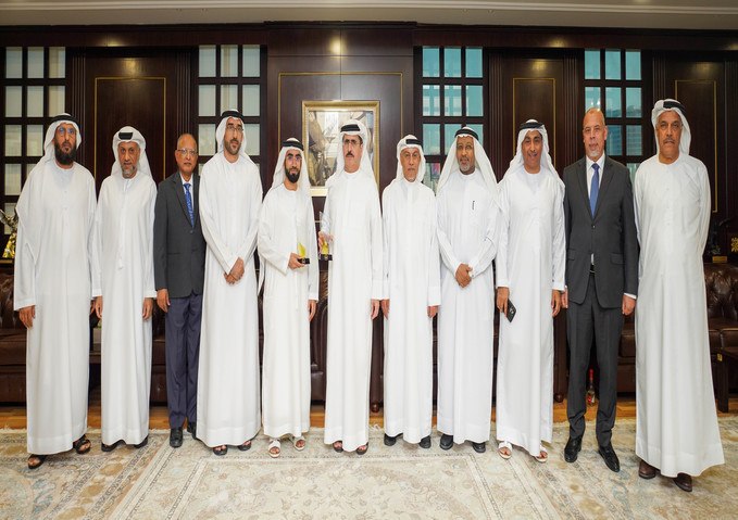 تكريم هيئة كهرباء ومياه دبي بجائزتين ضمن "جوائز مستقبل الهيدروجين 2023"