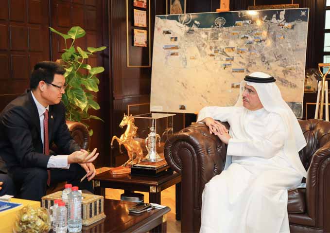 DEWA strengthens ties with Power China