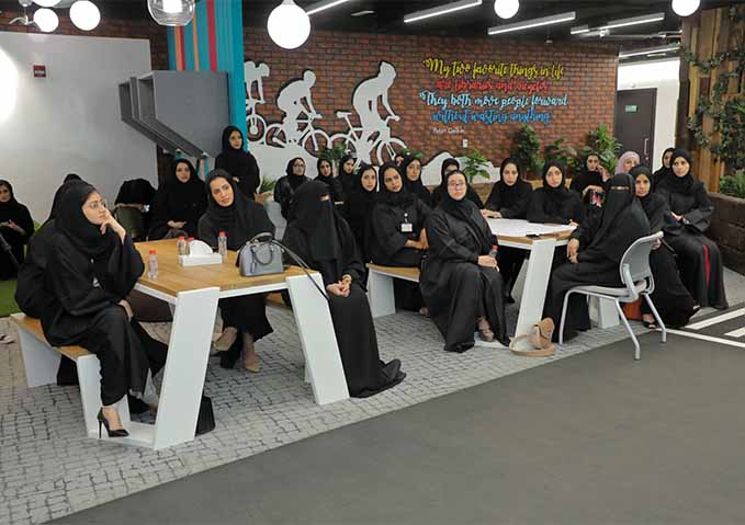 المرأة الإماراتية عماد التسامح والاعتدال في المجتمع الإماراتي 