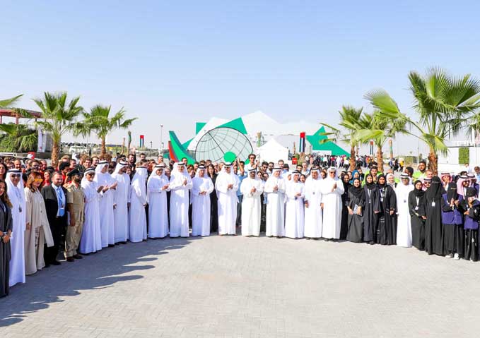 إقبال كبير من الجمهور للاطلاع على الأفكار الإبداعية والحلول المبتكرة لمنازل ذكية ومستدامة من 28 جامعة حول العالم ضمن مسابقة "ديكاثلون الطاقة الشمسية" التي تنظم للمرة الأولى في الشرق الأوسط 