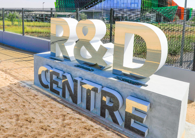 DEWA’s R&D Centre organises a workshop on the Digital Twin Development of the Distribution Grid