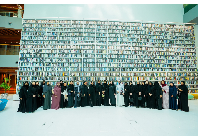 اللجنة النسائية في هيئة كهرباء ومياه دبي تنظم رحلة تثقيفية إلى مكتبة محمد بن راشد