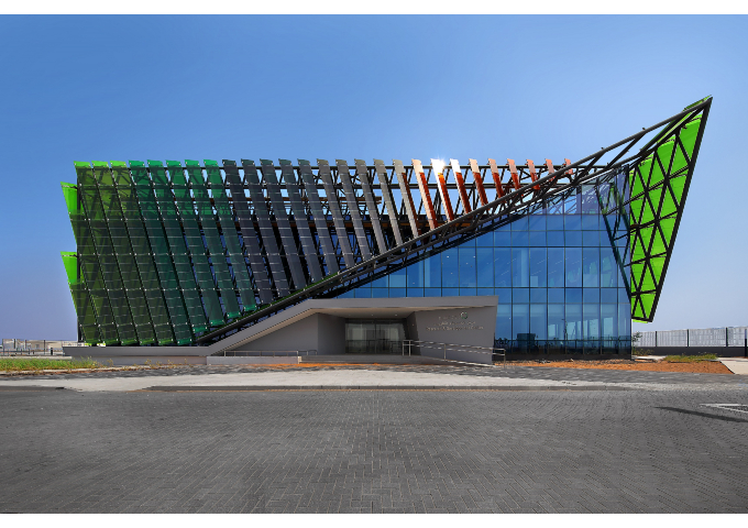 مركز البحوث والتطوير التابع لهيئة كهرباء ومياه دبي يصدر تقريره الرابع عن أوراقه العلمية والبحثية