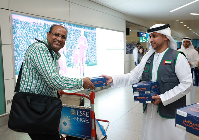 DEWA and Carrefour distribute 1,500 Iftar parcels daily at Dubai Airports during the Holy Month