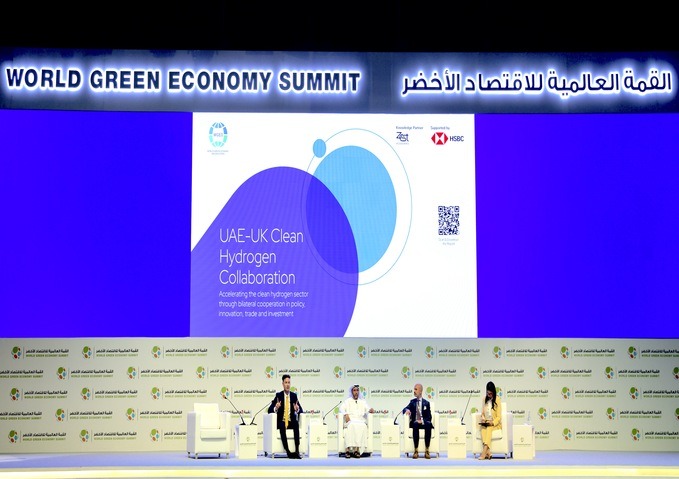 الإعلان عن شراكة بين دولة الإمارات والمملكة المتحدة لتعزيز إمكانات البلدين في مجال الهيدروجين النظيف