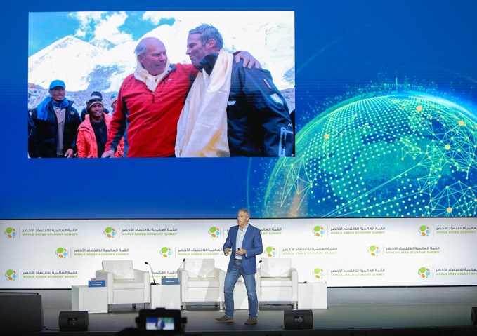 دبي.. قوة دافعة للتحول نحو الاقتصاد الأخضر وتوطيد التعاون الدولي لتعزيز العمل المناخي