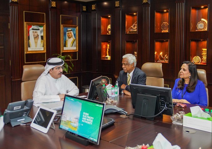 معالي سعيد محمد الطاير يستقبل رئيس مجلس الأعمال الإماراتي السنغافوري