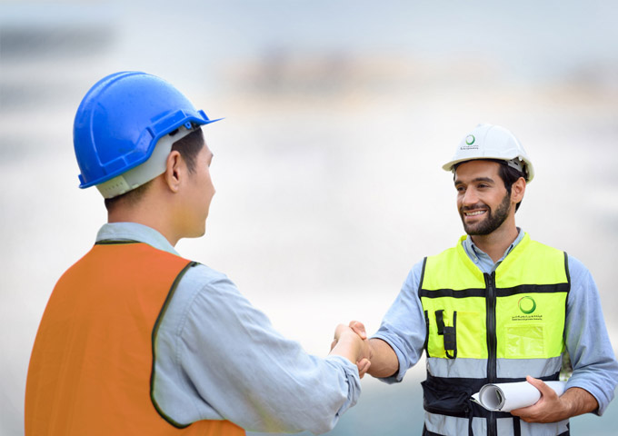 مبادرة "عونك" من هيئة كهرباء ومياه دبي تسرّع إنجاز مشاريع الكهرباء وتوطد التواصل مع المقاولين والاستشاريين