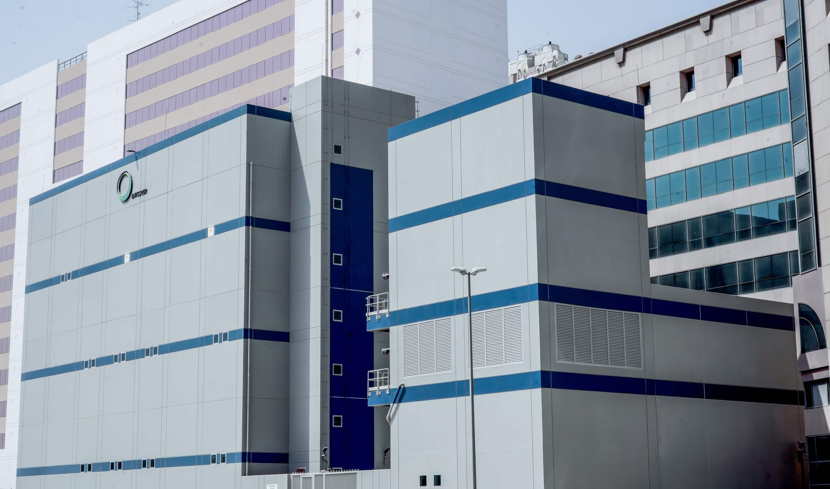 استثمارات هيئة كهرباء ومياه دبي في مشاريع نقل الطاقة تتخطى 7.6 مليارات درهم