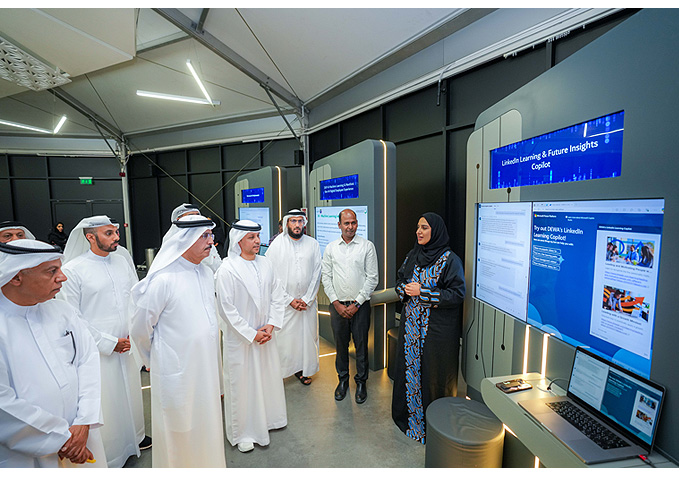 هيئة كهرباء ومياه دبي تستعرض خارطة طريق شاملة لتوظيف تقنيات الذكاء الاصطناعي التوليدي وأهمها "مايكروسوفت 365 كوبايلوت" في جميع عملياتها التشغيلية