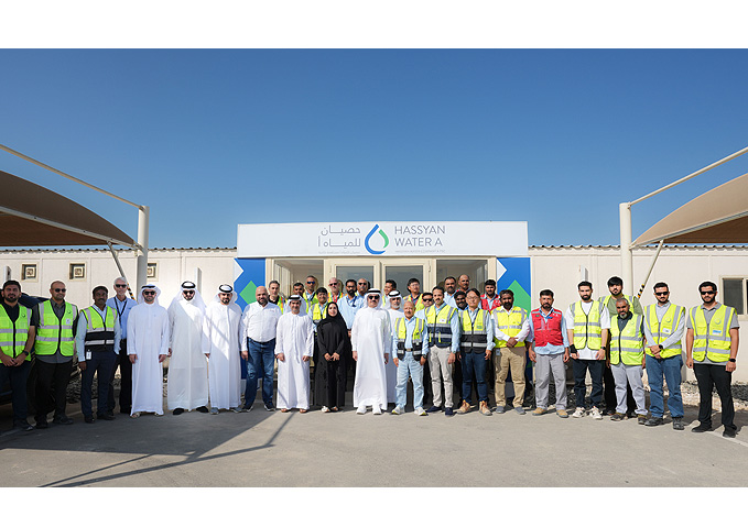 معالي سعيد محمد الطاير يتفقد سير العمل في المرحلة الأولى من مشروع مجمع حصيان بقدرة إنتاجية 180 مليون جالون من المياه المحلاة يومياً بنظام المنتِج المستقل للمياه 