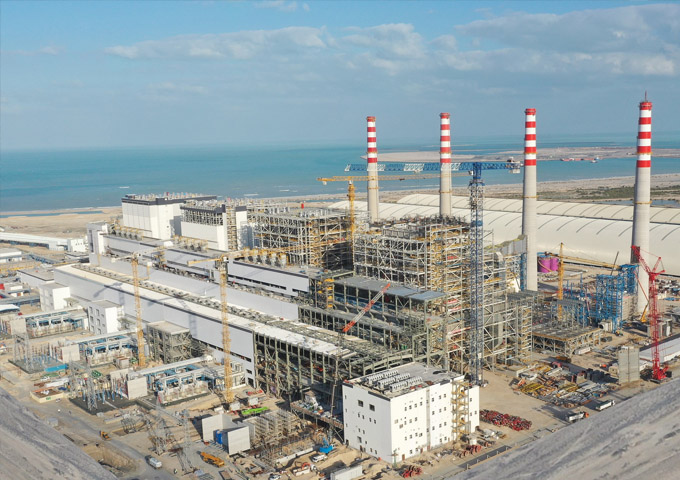  هيئة كهرباء ومياه دبي وشركة أكوا باور تحققان الإغلاق المالي لتنفيذ مشروع مجمع حصيان بقدرة إنتاجية 180 مليون جالون من المياه المحلاة يوميا بنظام المنتج المستقل للمياه 