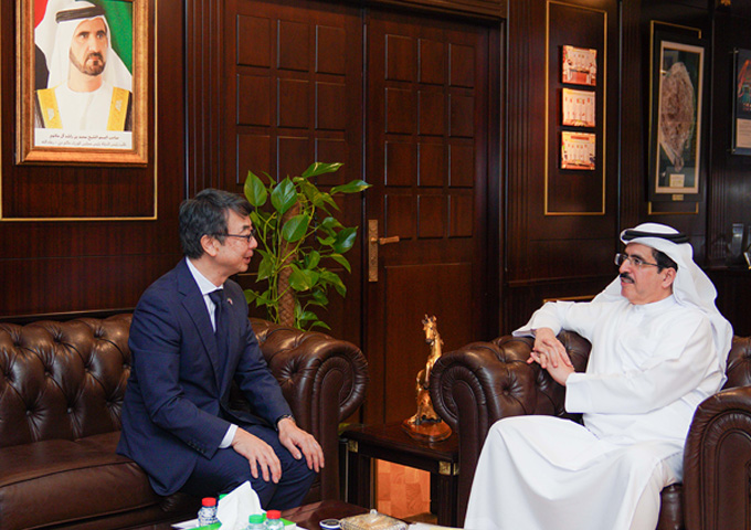 HE Saeed Al Tayer receives new Consul General of Japan and discusses enhancing cooperation and joint relations