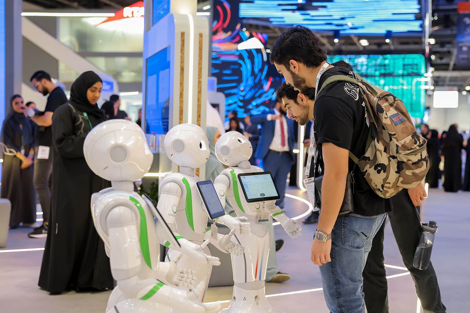 DEWAs stand at GITEX Global provides valuable prizes