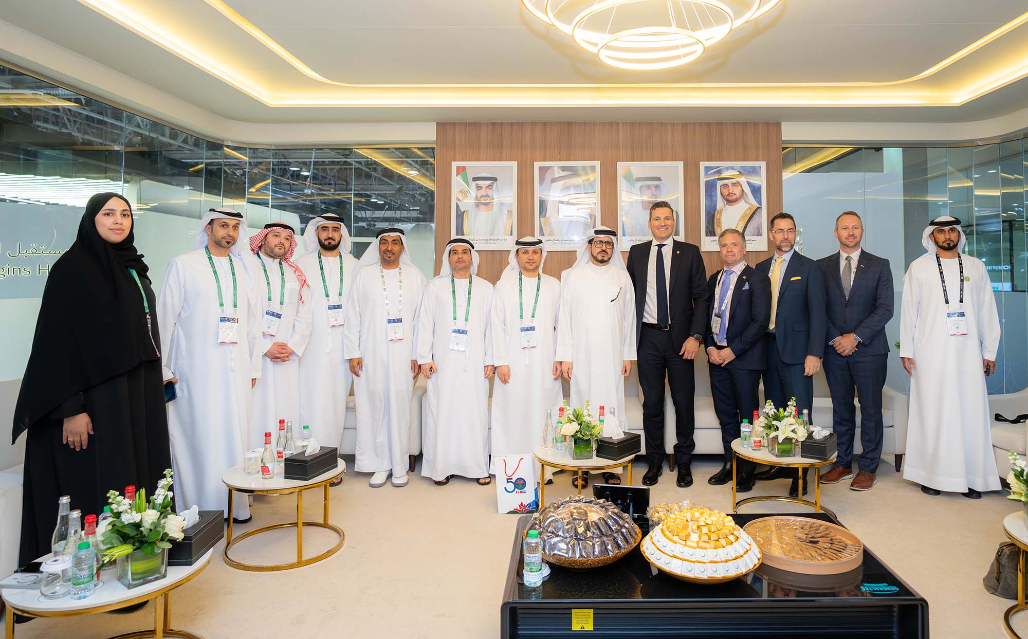 معالي سعيد محمد الطاير يبحث التعاون في مجالات الذكاء الاصطناعي وابتكارات الطاقة مع وزير الذكاء الاصطناعي الكندي 