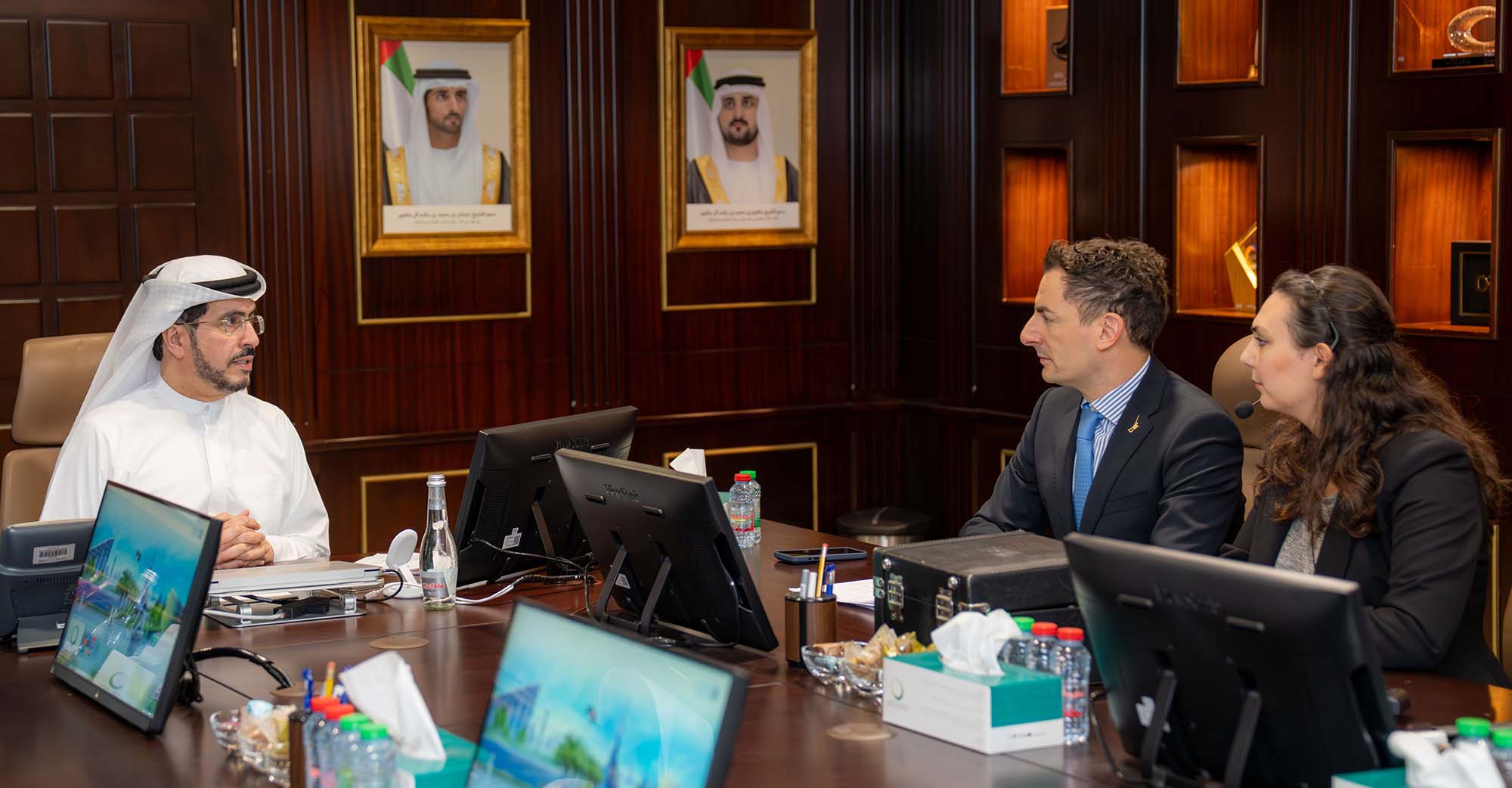 Italian parliamentary delegation learns about DEWA’s strategies and projects supporting net zero