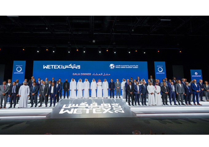 معالي سعيد محمد الطاير يكرّم رعاة معرض "ويتيكس 2024"